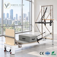 Machine de Pilates Reformer Professionnelle en Alliage d'Aluminium 2-en-1 avec Barre de Pieds Réglable et Demi-Tourne pour Studio Commercial