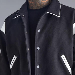 แจ็คเก็ตเบสบอลวาร์ซิตี้แบบวินเทจ แขนหนังปักไหมเชนิลล์ ระบายอากาศได้ดี สำหรับผู้ชาย ผลิตตามแบบ OEM - Product Image 2