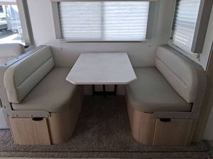 2024 Used Winnebago M-i-n-n-i-e 2801BHS Eco Friendly Trailer For Organic Food And Coffee Trailer - Product Image 4