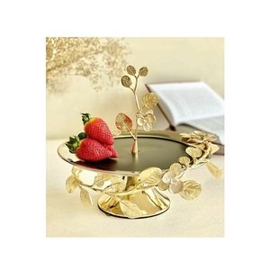 แท่นวางเค้กทำจากทองเหลืองและสแตนเลสพร้อมแท่นวางสำหรับใช้บนโต๊ะอาหาร - Product Image 1