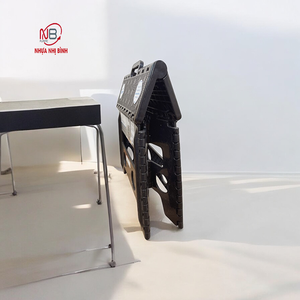 Taburete de Plástico Moderno, Ligero y Ecológico, Cómodo, Minimalista, Plegable y Portátil para Niños, Escuela, Comedor, Almacén - Product Image 3