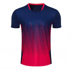 Camiseta de Fútbol Transpirable de Primera Calidad con el Último Diseño, Nueva Camiseta de Fútbol de Color Sólido para Venta en Línea - Product Image 1