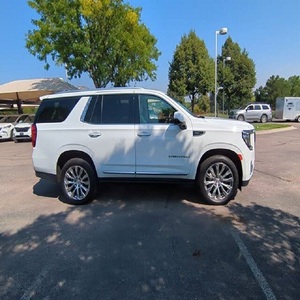 2023 GMC Yukon Denali 4WD Turbo moteur gaz/électrique manuel/automatique boîte de vitesses sièges en cuir caméra arrière R17 galerie de toit en alliage utilisé - Product Image 3