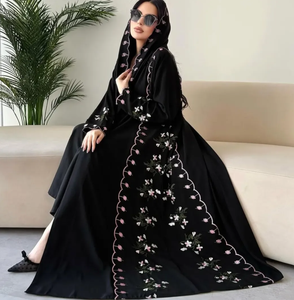 Abaya Negra con Bordado Intenso para Chicas de Dubái, Muy Larga y Elegante, Ideal para Eid y Eventos de Boda - Product Image 1