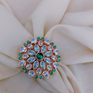 Diseñador de moda Acabado en rosa Anillo ajustable de la mejor calidad para la función y colección de ropa de boda de fiesta para mujeres y niñas - Product Image 1