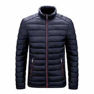 Acogedor chaleco acolchado diseñado para capas que ofrece calidez y comodidad con un diseño moderno y elegante para uso informal y activo - Product Image 1