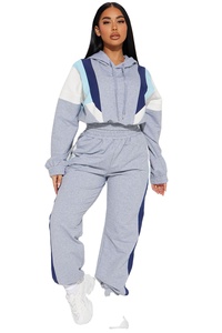 Conjunto Deportivo de Mujer con Pedrería, Pantalones Deportivos Anchos y Sudadera con Capucha, Ropa Urbana Personalizada - Product Image 5