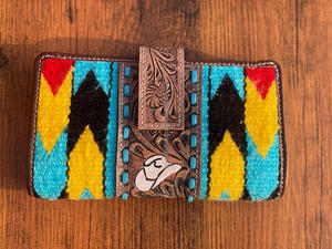 Cartera de Cuero con Diseño Azteca Estilo Occidental, Hecha a Mano, Vintage, Marrón, con Diseño Único de Baraja de Cartas - Product Image 3