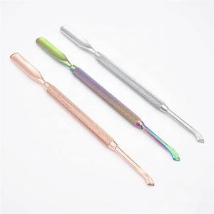Vente en gros de meilleure qualité Pousse-ongles à cuticules Instruments de beauté en acier inoxydable Pousse-ongles à cuticules - Product Image 3