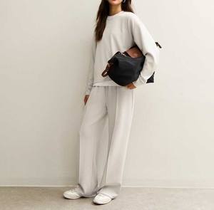 Conjunto Deportivo de Dos Piezas para Mujer, Estilo Urbano, Lavado Ácido, Estampado, Transpirable, de Secado Rápido, para Invierno, con Mangas Largas - Product Image 4