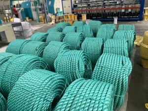 Corde en polypropylène (PP) de haute qualité de Chine tailles de 4mm à 40mm disponibles corde en nylon à structure torsadée et tresse pour la vente en gros - Product Image 3