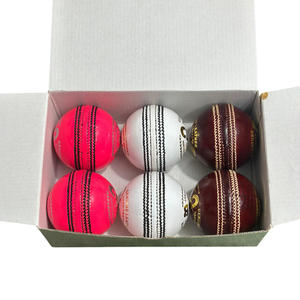 Balle de cricket de qualité supérieure, couleur personnalisée, design en cuir premium avec logo rigide, expérience sportive haut de gamme - Product Image 1