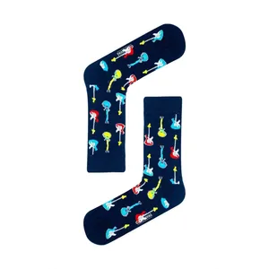 Chaussettes respirantes à motifs de plusieurs guitares, colorées, technique d'impression numérique, polyester et élasthanne, couleur rouge, usage quotidien, ODM - Product Image 2