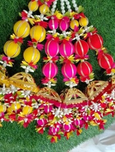 งานแต่งงานแบบกอต้า ปาตติ กาลิรา พร้อมพวงมาลัยประดับ |   ของตกแต่งผนังแบบแขวนสำหรับงานฮาล์ดี เมเฮนดี ดิวาลี และงานเฉลิมฉลองต่างๆ พร้อมกระดิ่งทองเหลือง ปรับแต่งได้ - Product Image 2