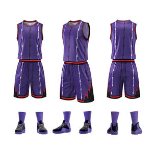 Tenue de basketball homme 2026 100% polyester grandes tailles, dernier style, meilleure qualité, ensemble de vêtements de football imprimé par transfert thermique 180g - Product Image 3