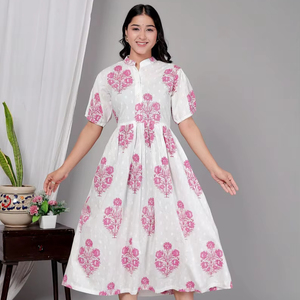 Robe midi en coton blanc imprimée à la main, robe bohème à fleurs, tenue d'été quotidienne pour femmes - Product Image 1