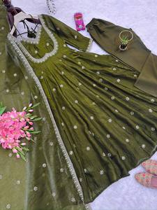 ชุดราตรีผ้าไหมแฟนซีสำหรับเจ้าสาวชุดราตรียาวสไตล์ Anarkali จากชนเผ่า - Product Image 6