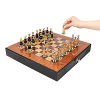 Piezas de Ajedrez de madera chapadas en oro brillante de Metal profesional personalizado de lujo, juegos de mesa, juegos de ajedrez de moda para interiores