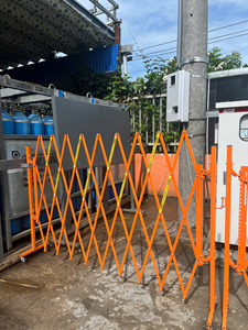 ประตูรั้วพับได้แบบเดี่ยว ขาคู่เพื่อการบำรุงรักษาและความปลอดภัย ผู้ผลิตเวียดนาม ได้รับการรับรองมาตรฐาน ISO Sedex คุณภาพส่งออก OEM - Product Image 5