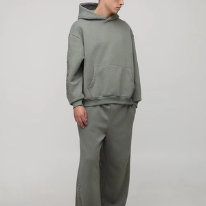 Ensemble de survêtement d'hiver respirant de haute qualité personnalisé avec impression en relief, pantalon de survêtement en coton/polyester, ensemble de jogging, sweat-shirt à capuche coupé et cousu - Product Image 1