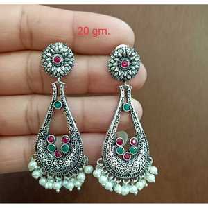 Pendientes de Moda Mogra, Elegantes y con Estilo, Diseño Inspirado en Aves Migratorias - Product Image 1