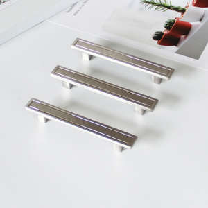 Tirador de Cajón Rectangular Moderno de Aleación de Zinc para Cómoda, Tirador de Barra Minimalista, Duradero y Ecológico para Cocina y Comedor - Product Image 2