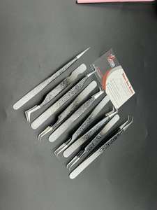 Pinzas profesionales de Extensión de pestañas con purpurina en blanco y negro Ombre de dos tonos Diseño puntiagudo de fibra de acero inoxidable sostenible - Product Image 6