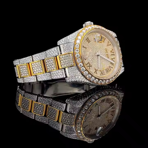 Reloj de pulsera automático de cuarzo de acero inoxidable con tachuelas de diamante de moissanita de dos tonos VVS Clarity para hombres y mujeres - Product Image 2