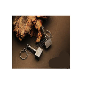 Porte-clés marteau thor en acier damas fait main porte-clés pendentif mini marteau thor en acier damas forgé à la main - Product Image 1