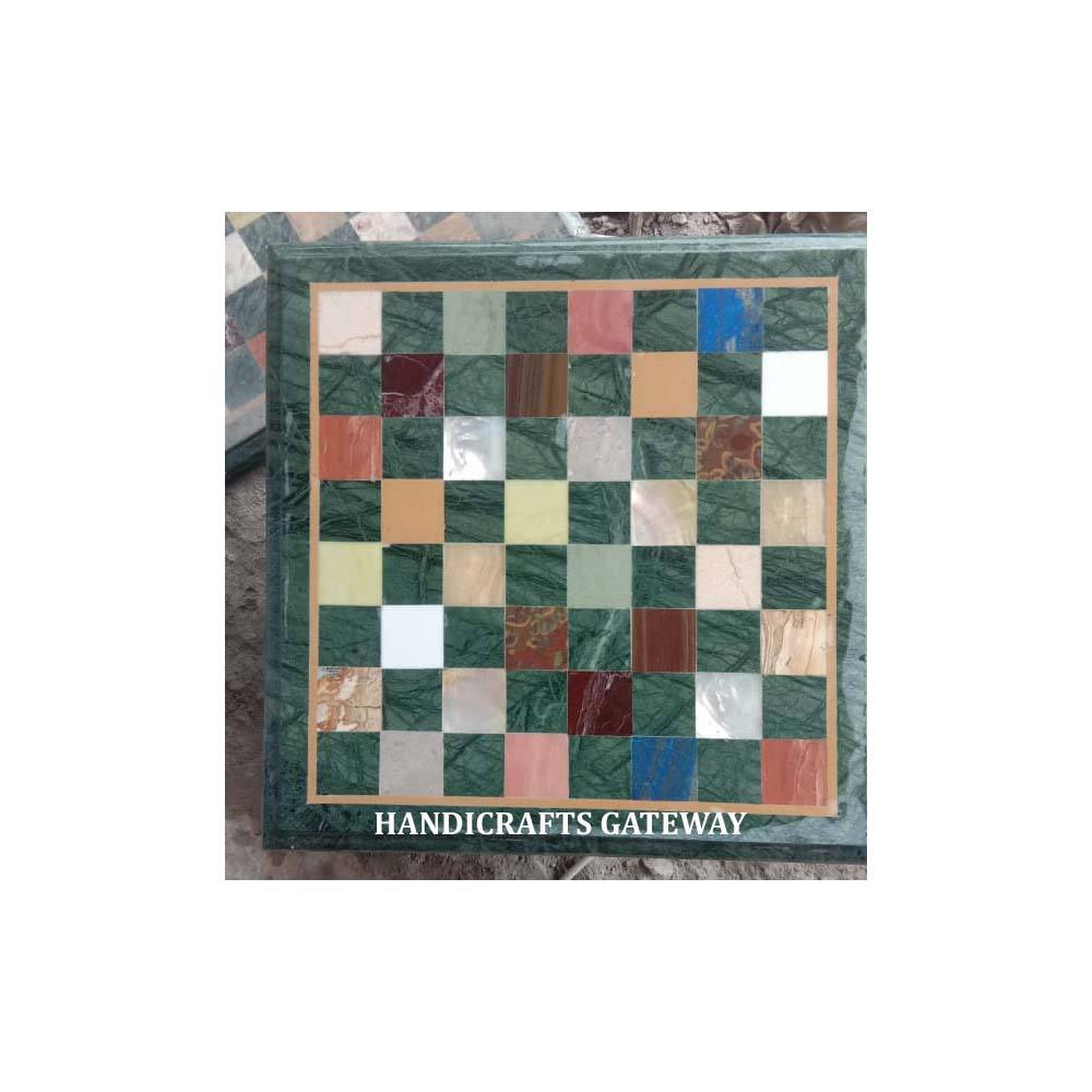 สีเขียว