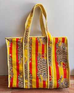 กระเป๋าโท้ทผ้าฝ้ายลายดอกไม้ขนาดใหญ่สำหรับผู้หญิงสไตล์โบฮีเมียนบล็อกพิมพ์ลายมีซิปรูดสำหรับสวมใส่ทุกวันในฤดูใบไม้ผลิและฤดูร้อน - Product Image 3