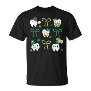 Camiseta Coquette Bow Dental Squad para el Día de San Patricio para higienistas dentales - Product Image 1