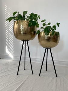 Wholesale Home Decor Luxury Metal Planter with custom Shape Available at Best Price from India - Product Image 3