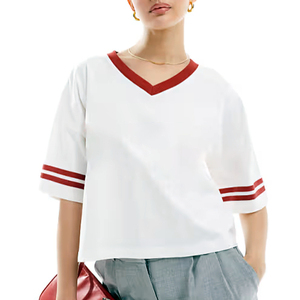 เสื้อยืดครอปสปอร์ตแขนสั้นคอกลมสำหรับผู้หญิง ผ้าฝ้าย 100% ระบายอากาศได้ดี ไม่เป็นขุย เป็นมิตรกับสิ่งแวดล้อม พิมพ์ลาย มีรูและซิป - Product Image 1