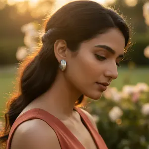 Pendientes de Aro de Plata con Circonita Cúbica para Mujer, Estilo Cristal - Product Image 1