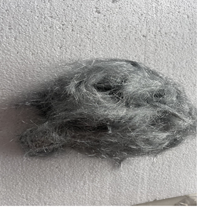 Fil métallique pour broderie sur mesure, disponible dans une large gamme de couleurs et de tailles, pour la décoration de surfaces tissées, vêtements et accessoires. - Product Image 1