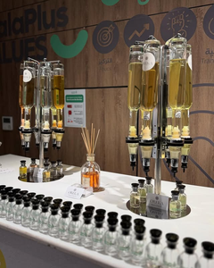 Distributeur Automatique de Parfum 6 Têtes Bar à Parfum Distributeur Autonome 6 Bouteilles 375ml/500ml Design Rotatif Machine de Remplissage - Product Image 6