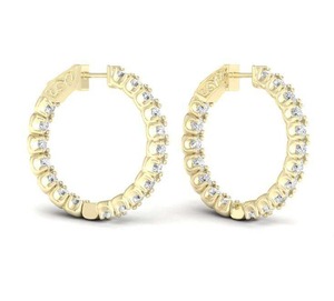 Pendientes de aro de diamantes cultivados en laboratorio redondos hermosos más vendidos para novias o aniversarios y glamour diario disponibles para la venta - Product Image 1
