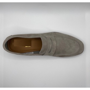 รองเท้าโลฟเฟอร์หนังนิ่มทำมือสุดหรูสำหรับผู้ชาย-ผลิตในอิตาลี - Product Image 2