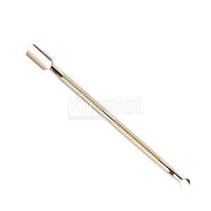 Pousse-cuticules lisse et fin pour des extrémités nettes et plates, avec une courbe confortable - Product Image 4