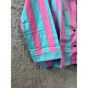 Ensemble de pyjama en coton imprimé à la main de Jaipur, robe de nuit rayée à motifs imprimés, avec taille élastique et fermeture boutonnée, vêtements de nuit doux et tissés - Product Image 3