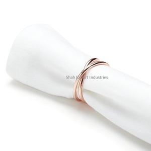 Rond de serviette rond mince en fil de métal plaqué argent adapté à la maison et au mariage porte-serviettes de décoration de table - Product Image 4