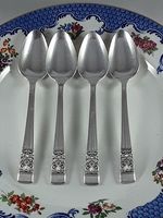 Ensemble de couverts en acier inoxydable avec poignée florale sculptée de luxe royal vintage, vaisselle élégante antique pour restaurant et repas à domicile