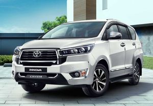 Toyota Innova Crysta a la venta Premium MPV Interior espacioso Rendimiento confiable Características modernas disponibles - Product Image 3