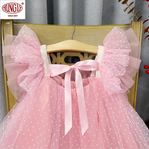 Venta al por mayor adorable vestido de bebé hasta la rodilla Nochebuena con silueta en capas - Product Image 2