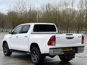 Camioneta Hilux Revo 2024 Usada, Automática, Volante a la Izquierda, 4x4, Diésel Turbo, Asientos Oscuros - Product Image 5