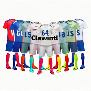 Vente en gros de maillots de football 100% en polyester avec sublimation uniformes de football pour hommes personnalisés ensemble de vêtements de football avec logo ensembles pour hommes - Product Image 2