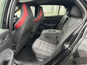 Nouveauté 2024 Volkswagen Golf GTI 380 SE avec navigation, voitures d'occasion premium - Product Image 3