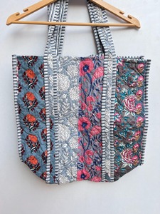 Sac fourre-tout matelassé fait main Sac fourre-tout en coton bohème avec poche intérieure Grande taille pour les voyages et les courses Sac cadeau tendance - Product Image 2