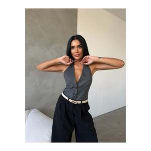 Ceinture élastique fine pour femme avec boucle, adaptée aux pantalons, vestes, chemises et robes. Beige - Product Image 3